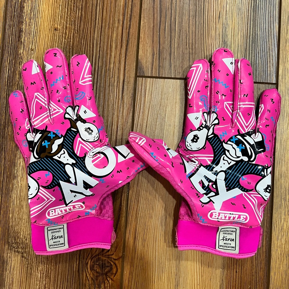 Battle Adults' Money Man 2.0 Football Gloves-Size Small